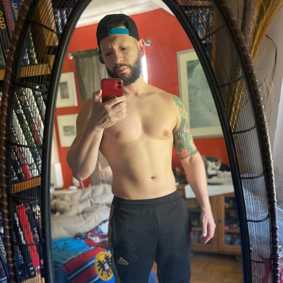 Meet your Posher, Lee - Picture 2 of 5